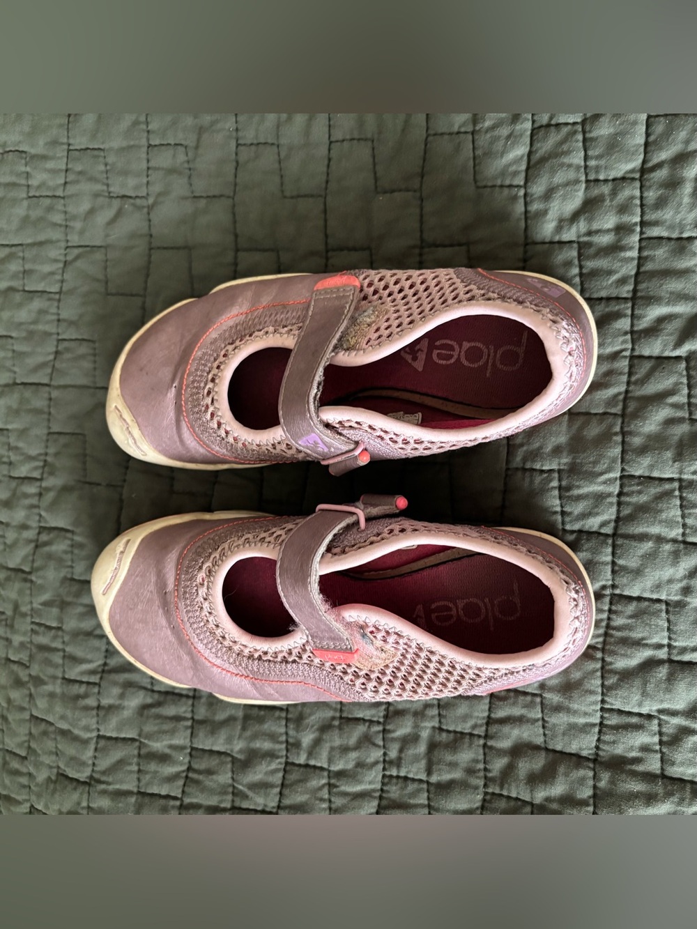 PLAE Kids Mary Jane Sneaker in Light Purple with Pink Highlights
